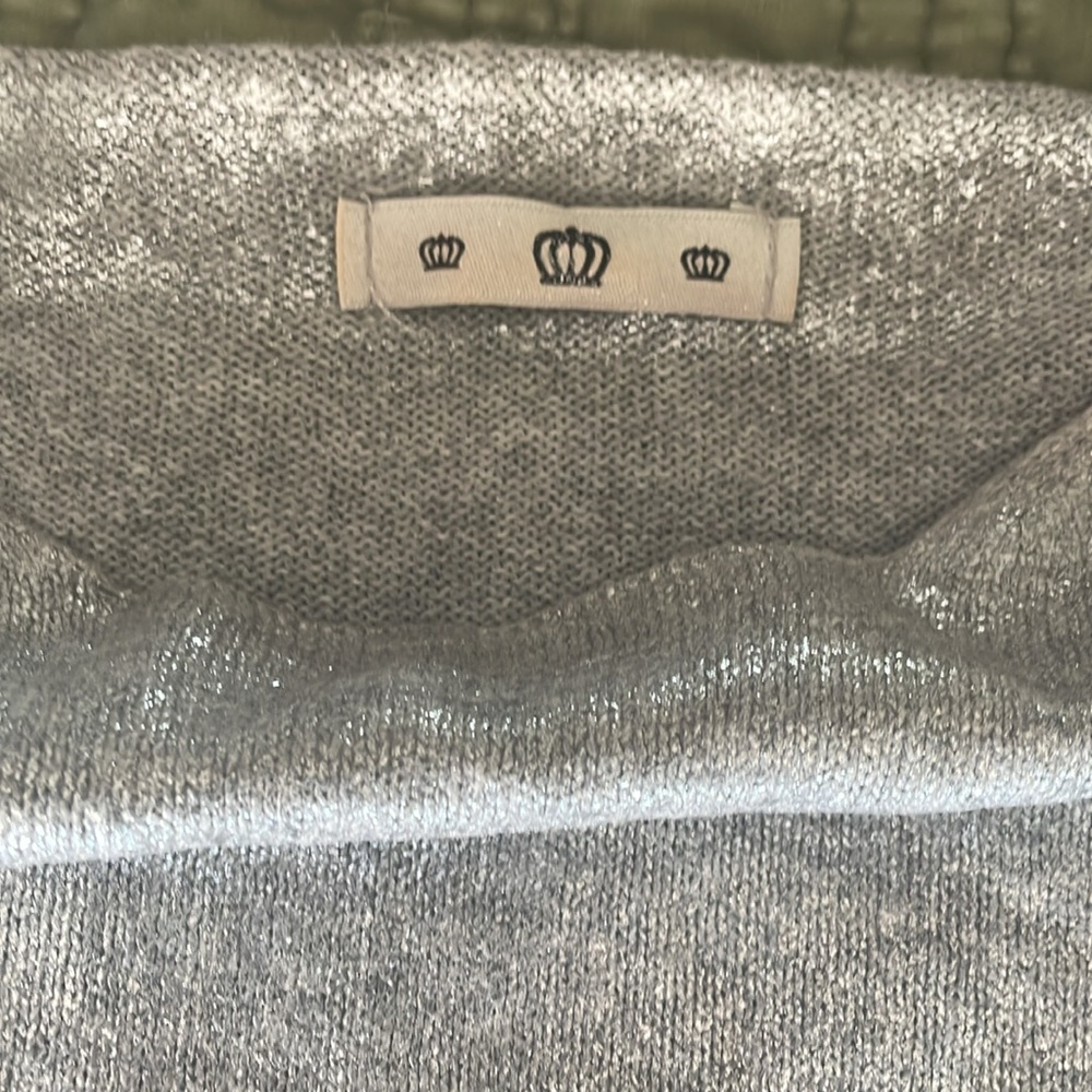 Dina Tricot NWOT silver coated back slit boat neck oversized sweater - Picture 2 of 7